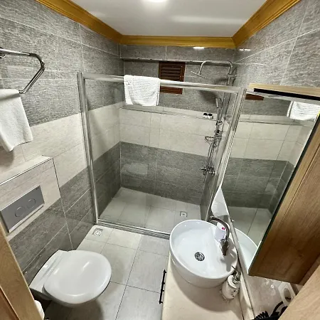 מלון Golden Sail Old