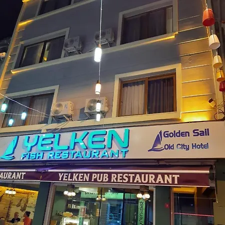 Golden Sail Old Hotel 2*