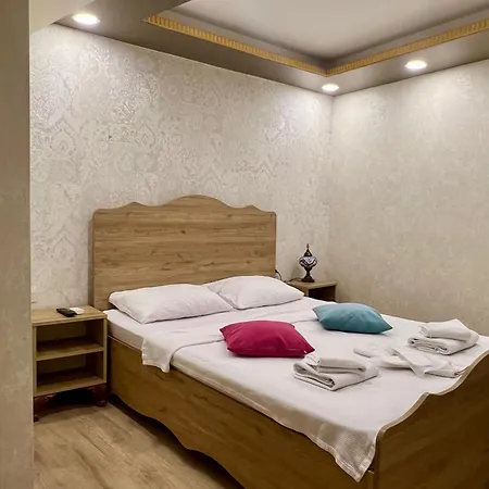Golden Sail Old Hotel 2*