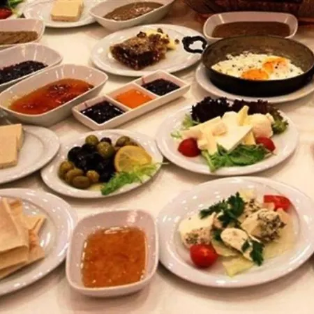 Golden Sail Old Hotel 2*